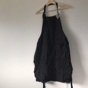 KayDee • NWT black grilling apron